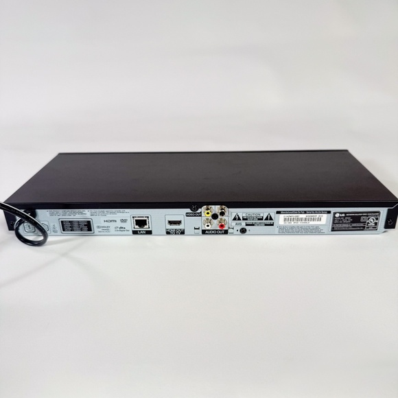 LG BP220 Blu-ray Disc Player – High-Quality HD Entertainment - Picture 6 of 8